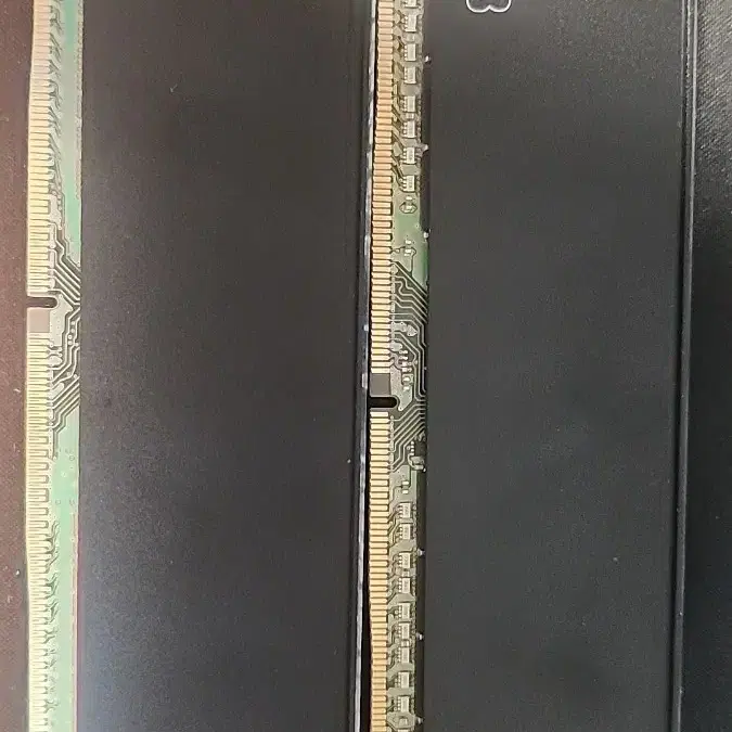 삼성 ddr4 2666mhz 16gbx2개 (방열판직접추가)