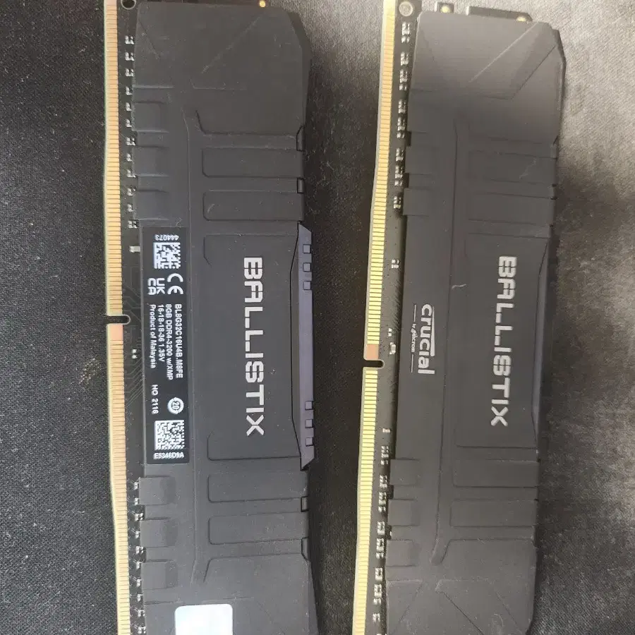 crucial ddr4 ram  8gbx2 판매합니다