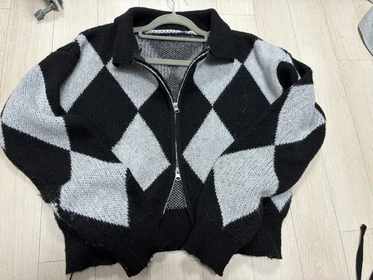 Check Two-Way Knit Up