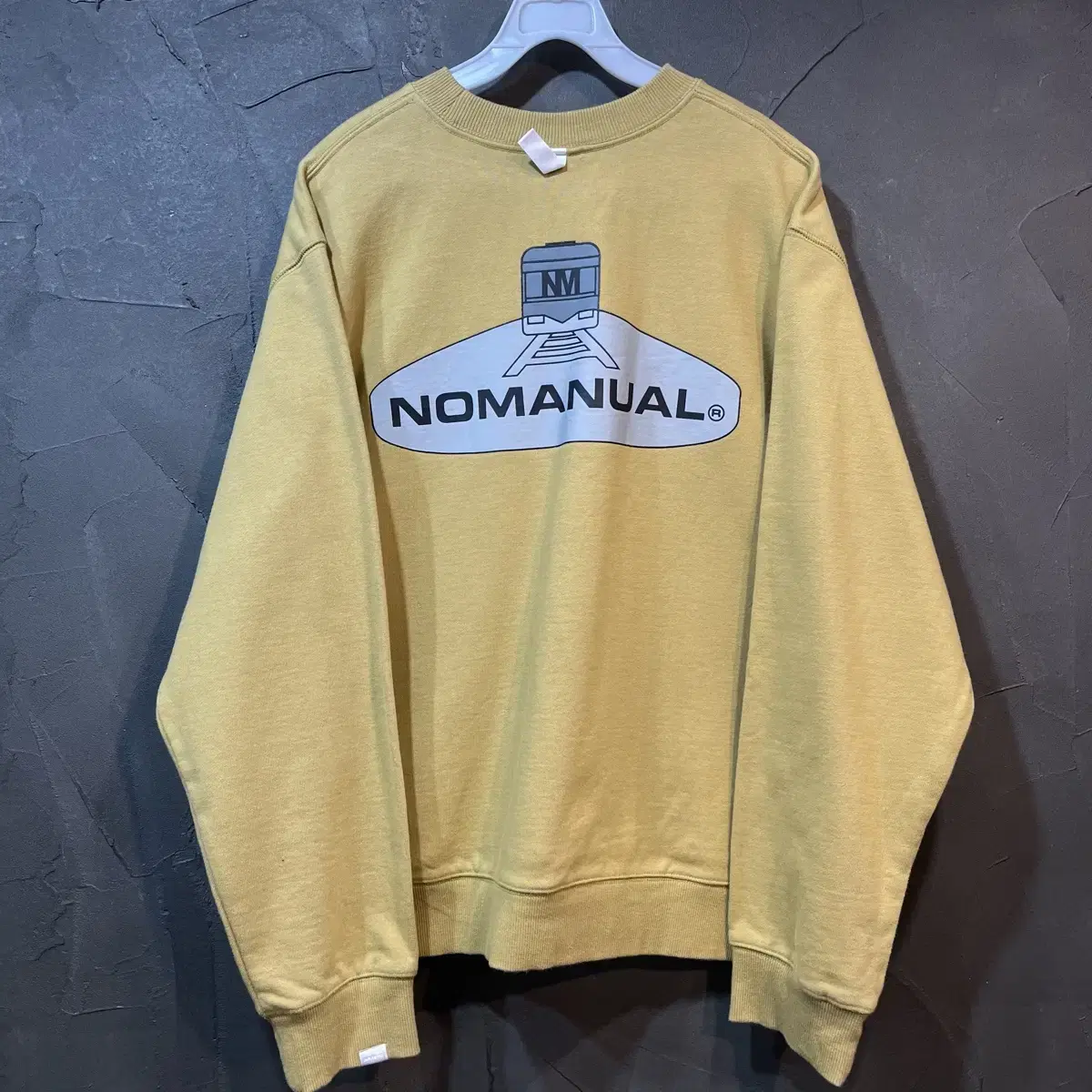 [L] NOMANUAL 노메뉴얼 스웻 셔츠