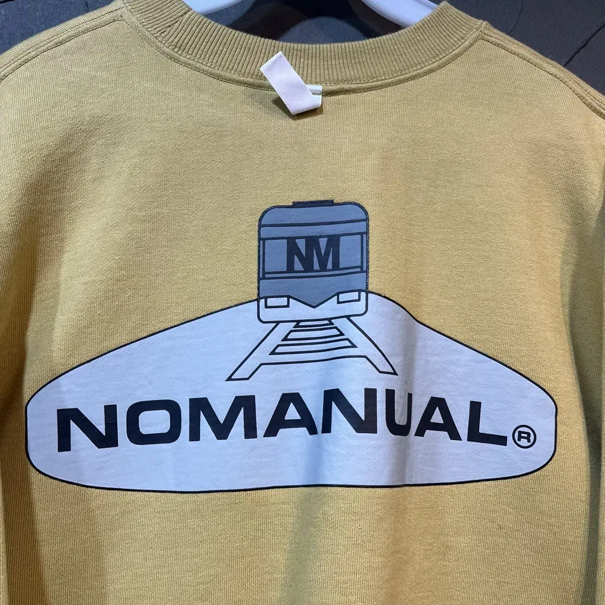 [L] NOMANUAL 노메뉴얼 스웻 셔츠