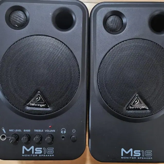 BEHRINGER MS16스피커