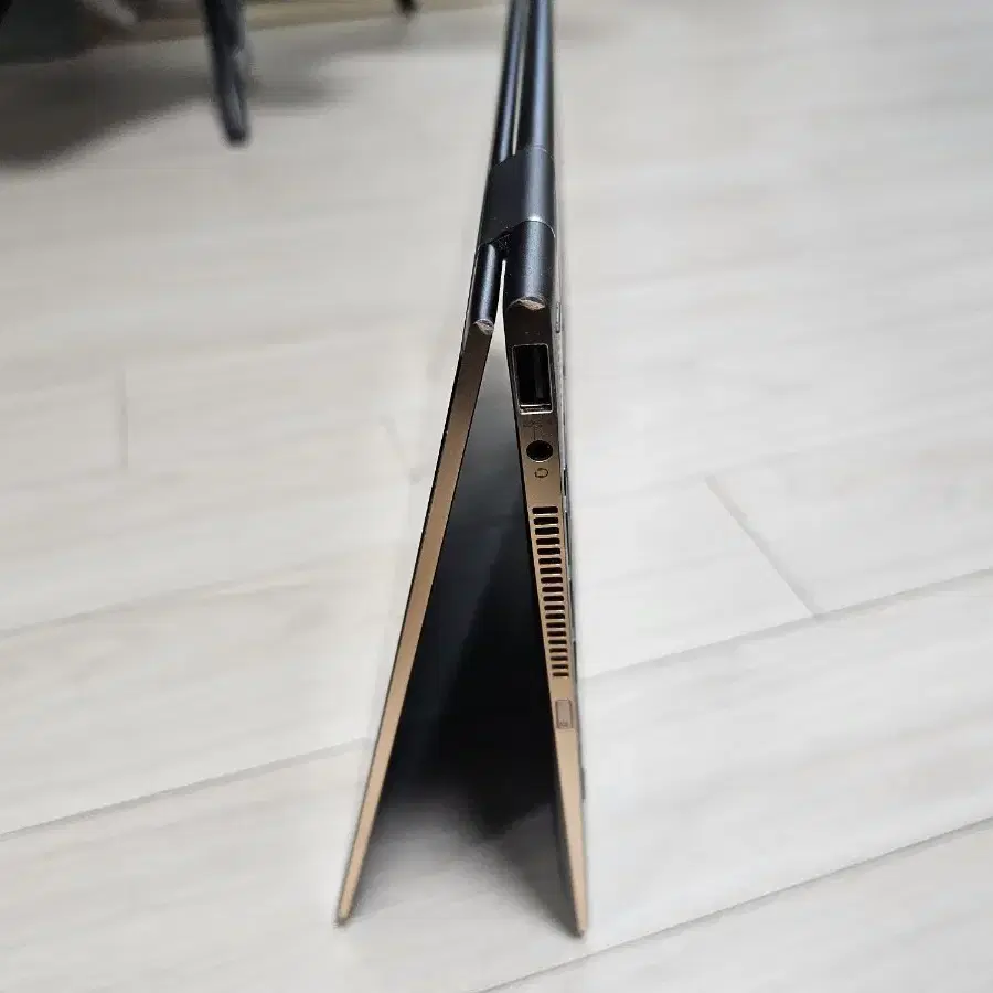 HP Spectre x360 Convertible 13