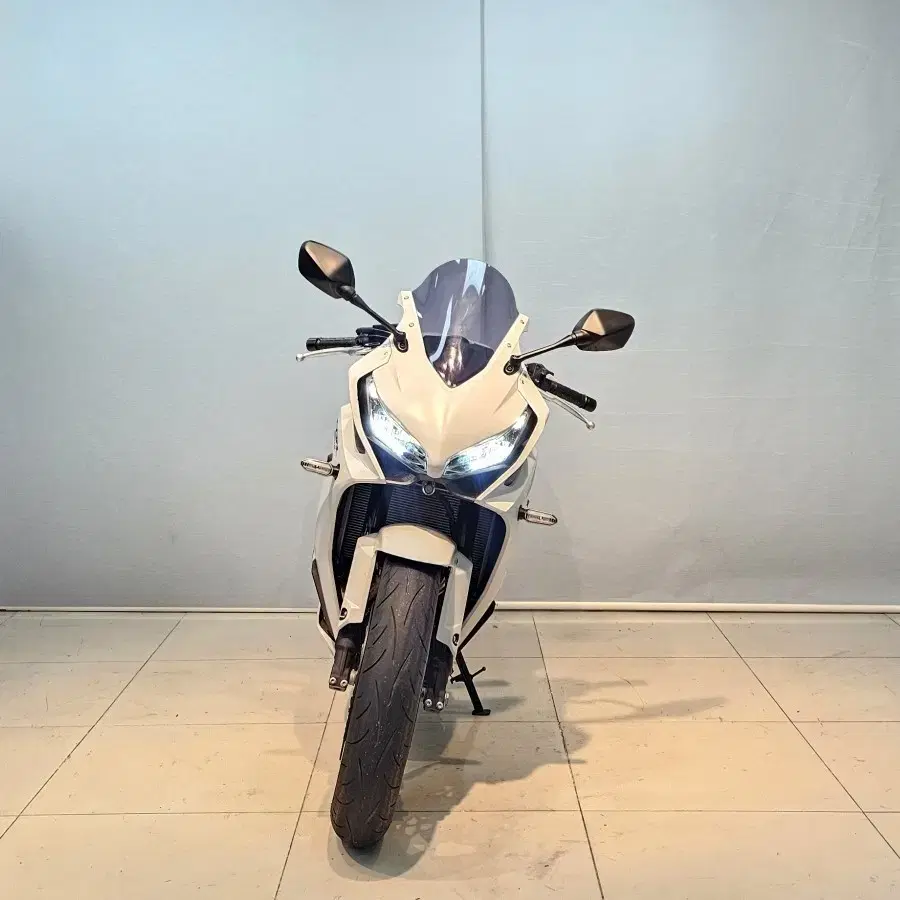 cbr650r[혼다]23년식랩핑차량 부산김해창원양산울산대구대전구미포항광주