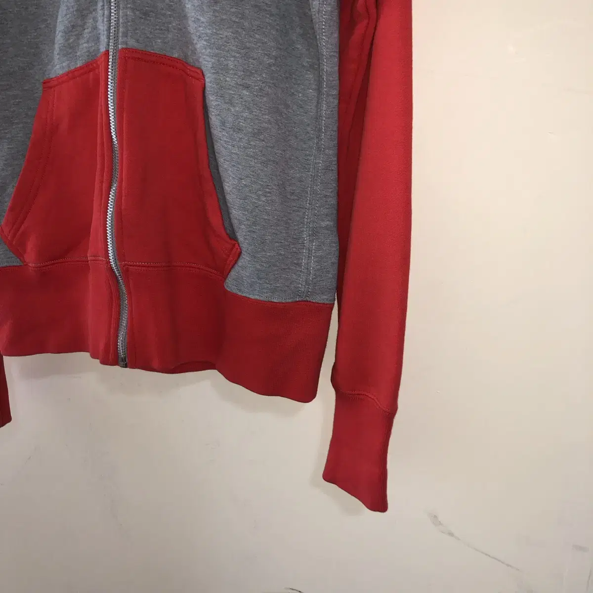 Vintage Nike red raglan hood zip up