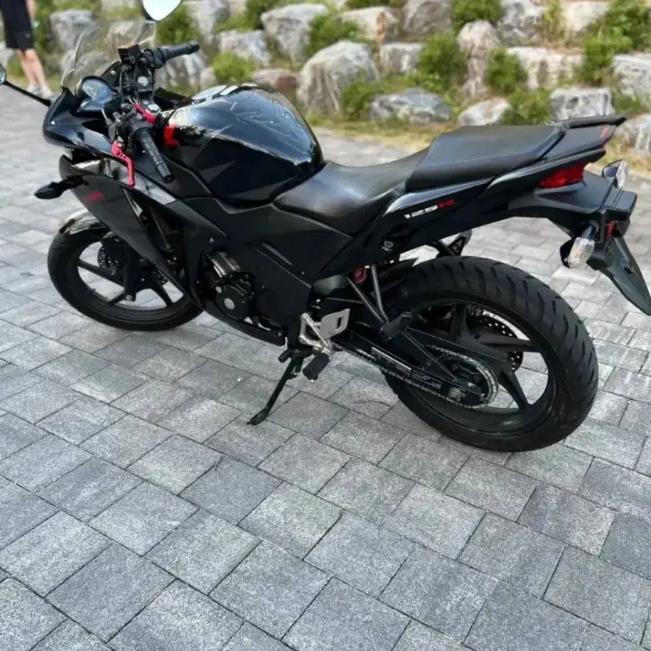 CBR 125 16년식 짧은키로수 외관깔끔