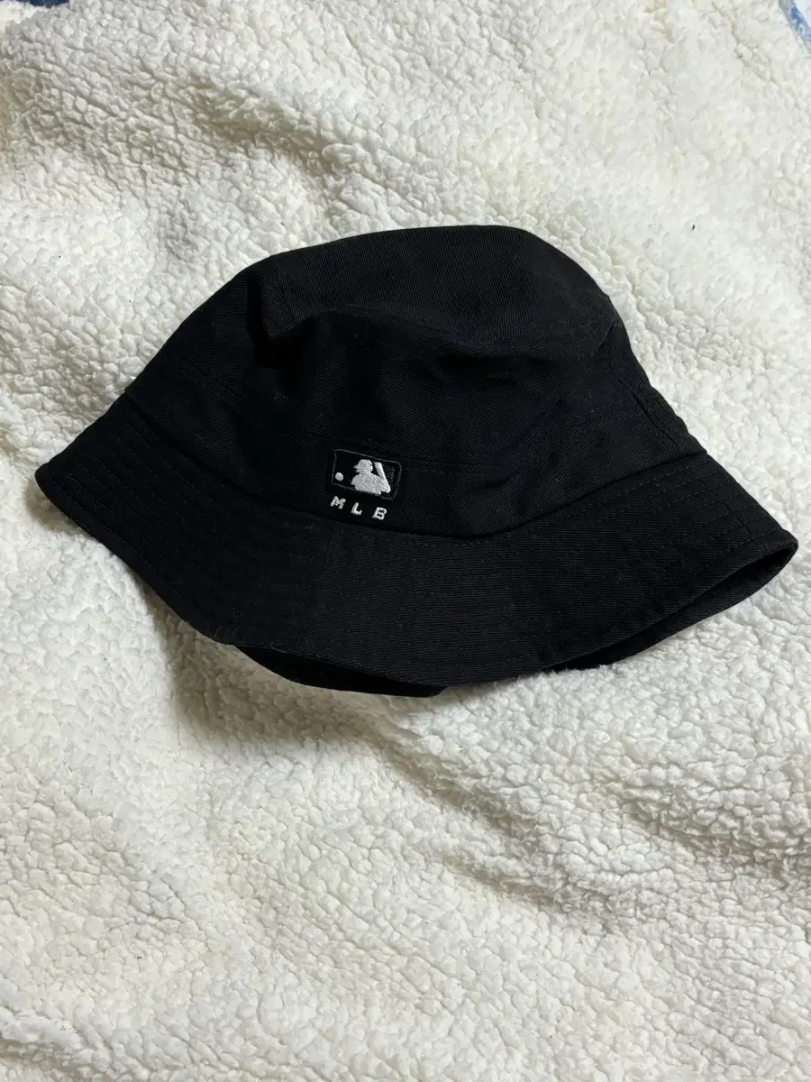 MLB Small Shadow Bucket Hat 57cm