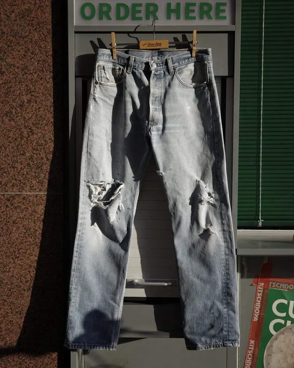 90s levis 501xx distressed denim pants