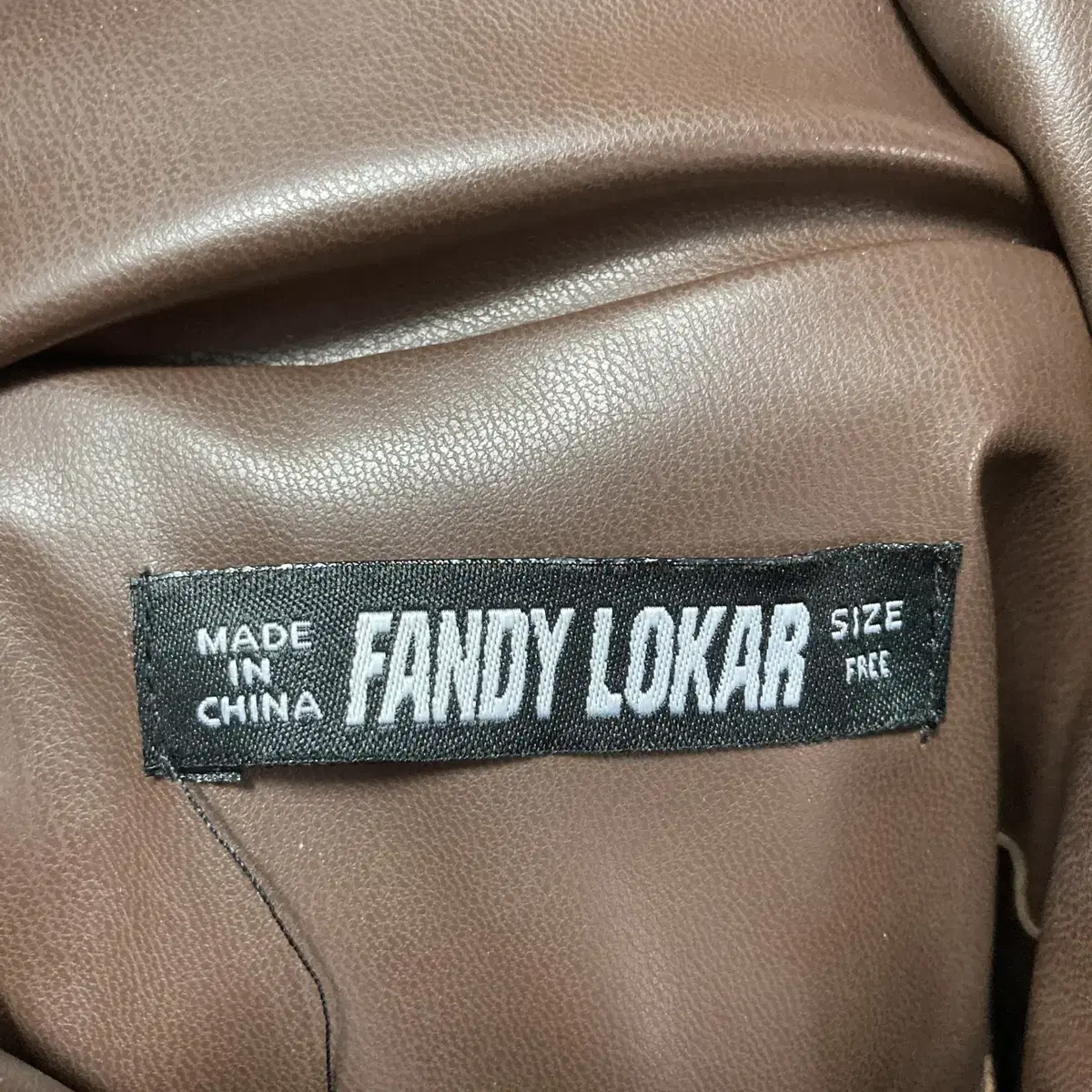 FANDY LOKAR 여성레더크롭패딩 F 영구제