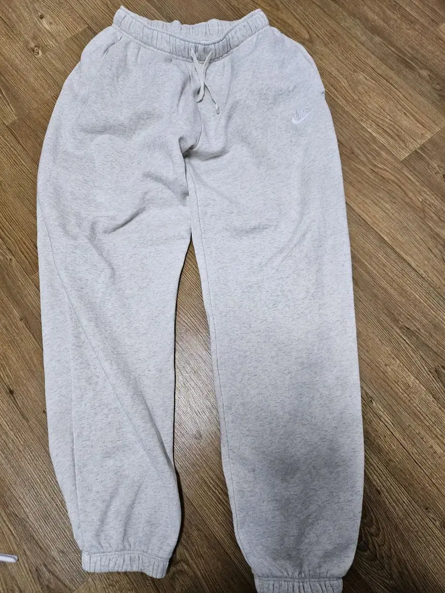 Nike Club Fleece Overfit Sweatpants (Men's 80+)