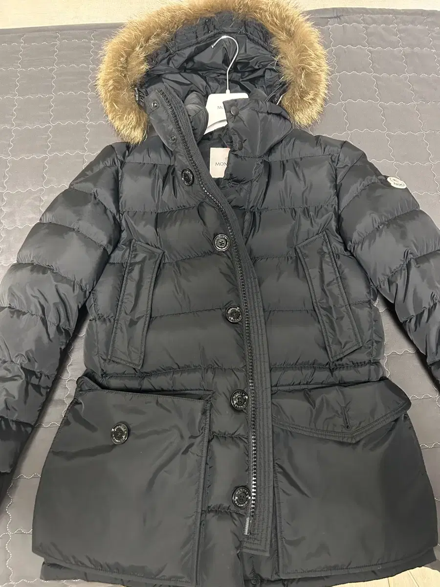 22FW S-class Moncler Clooney Realer