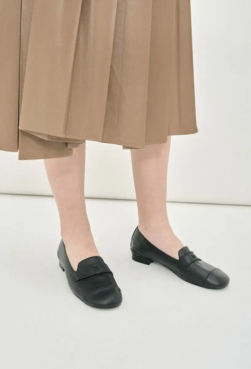 Mine Ramskin Loafer