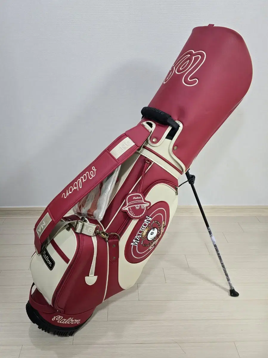 Golf bag [Free shipping in Korea] Stand bag Caddy bag (Malbon New)