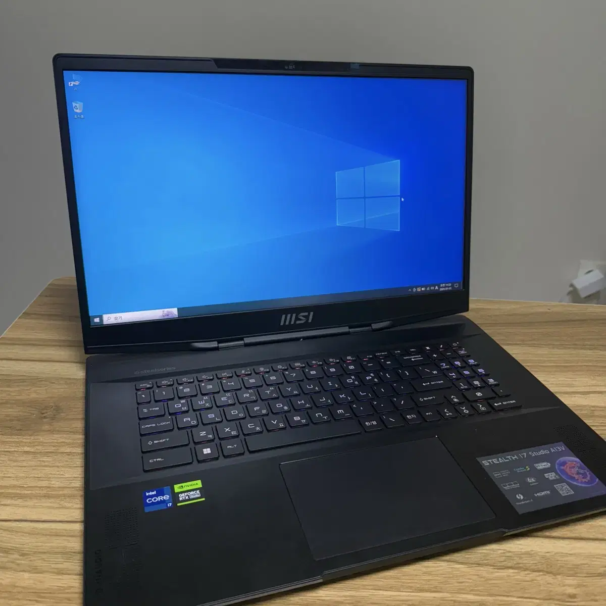 i7-13700H 램 32기가 4080 노트북 팝니다