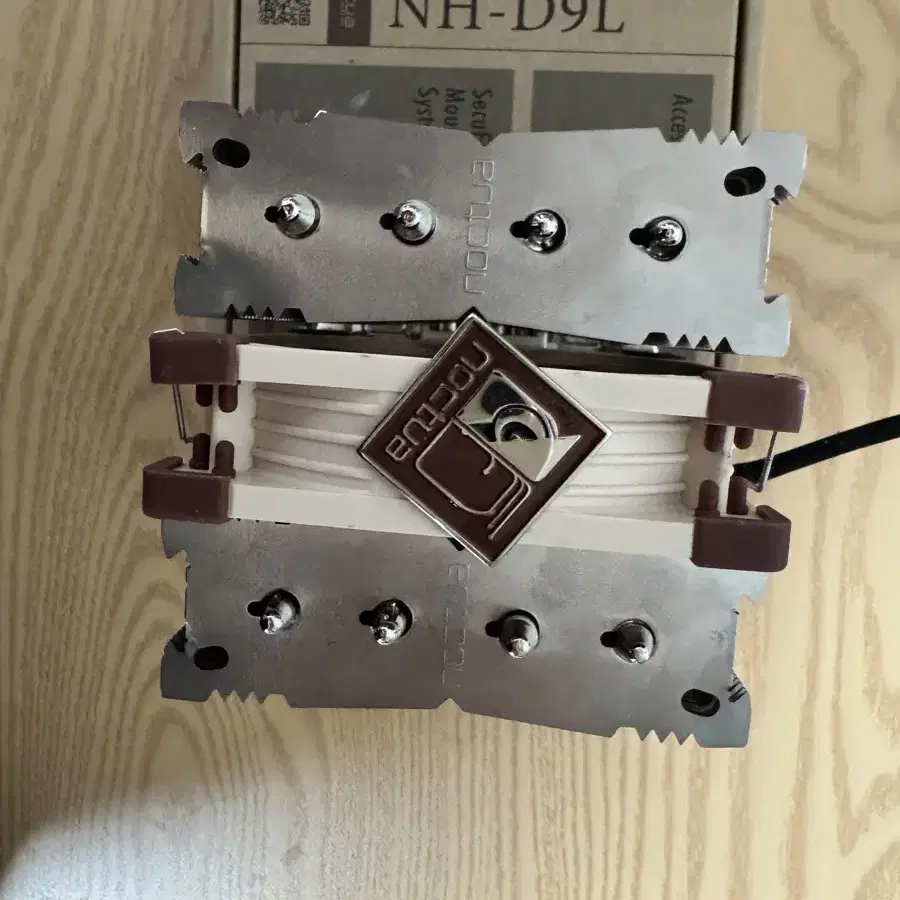 Noctua NH-D9L CPU 쿨러