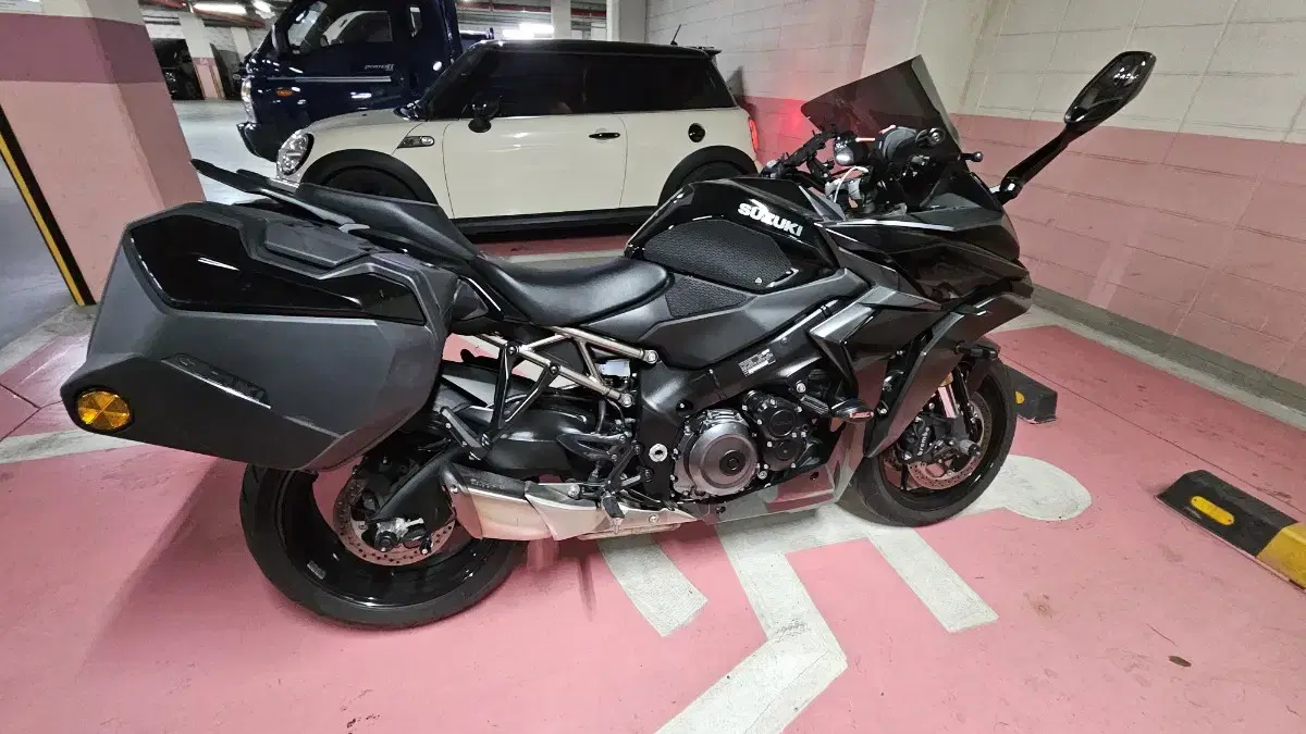 스즈키 s1000gt