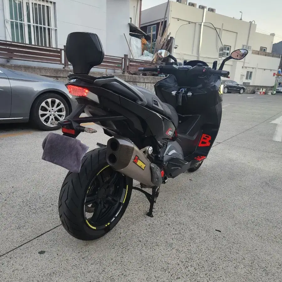 bmw c650 스포츠 아크라 2구 판매합니다