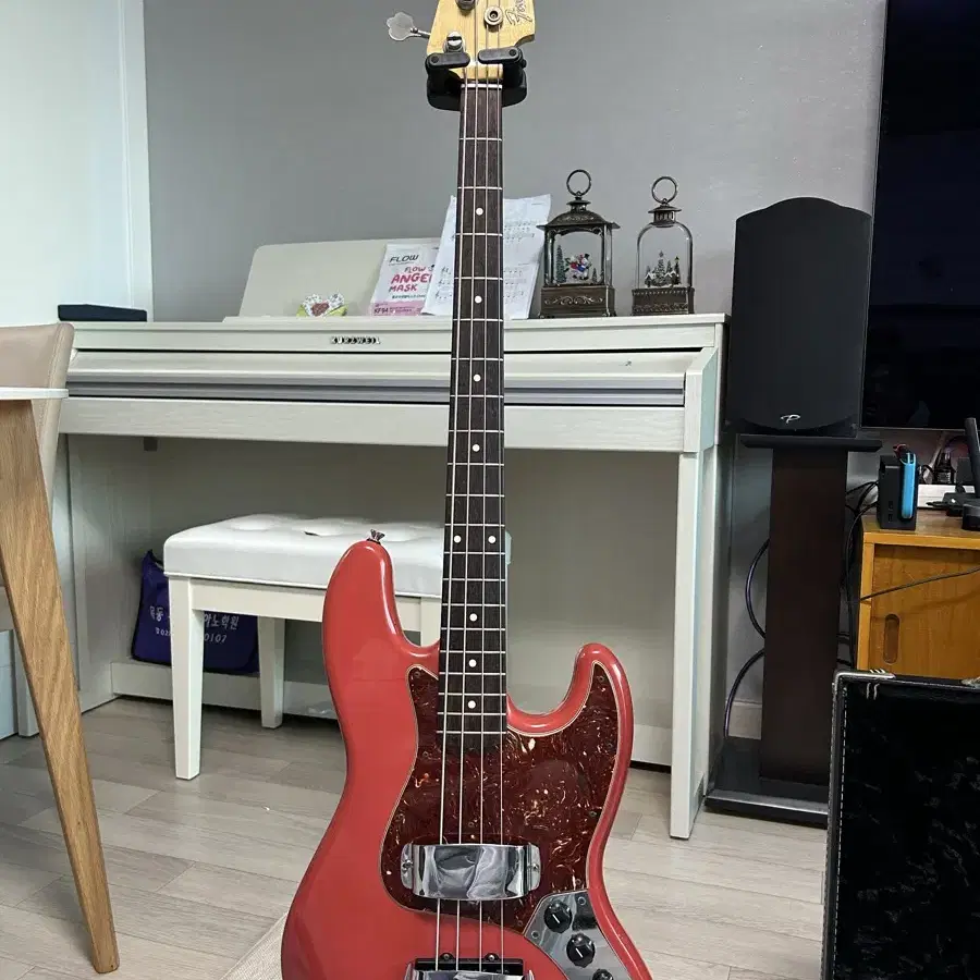 fender customshop 64 jazz bass(피에스타레드)