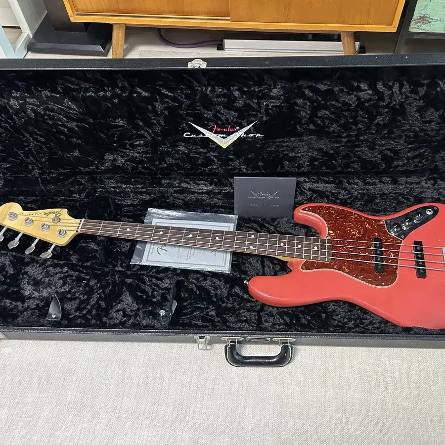 fender customshop 64 jazz bass(피에스타레드)