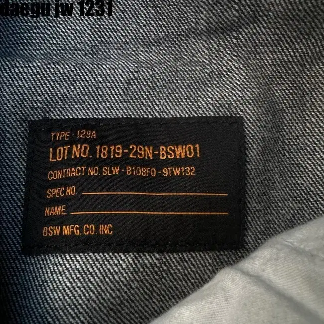 32 BESLOW PANTS 비슬로우 청바지