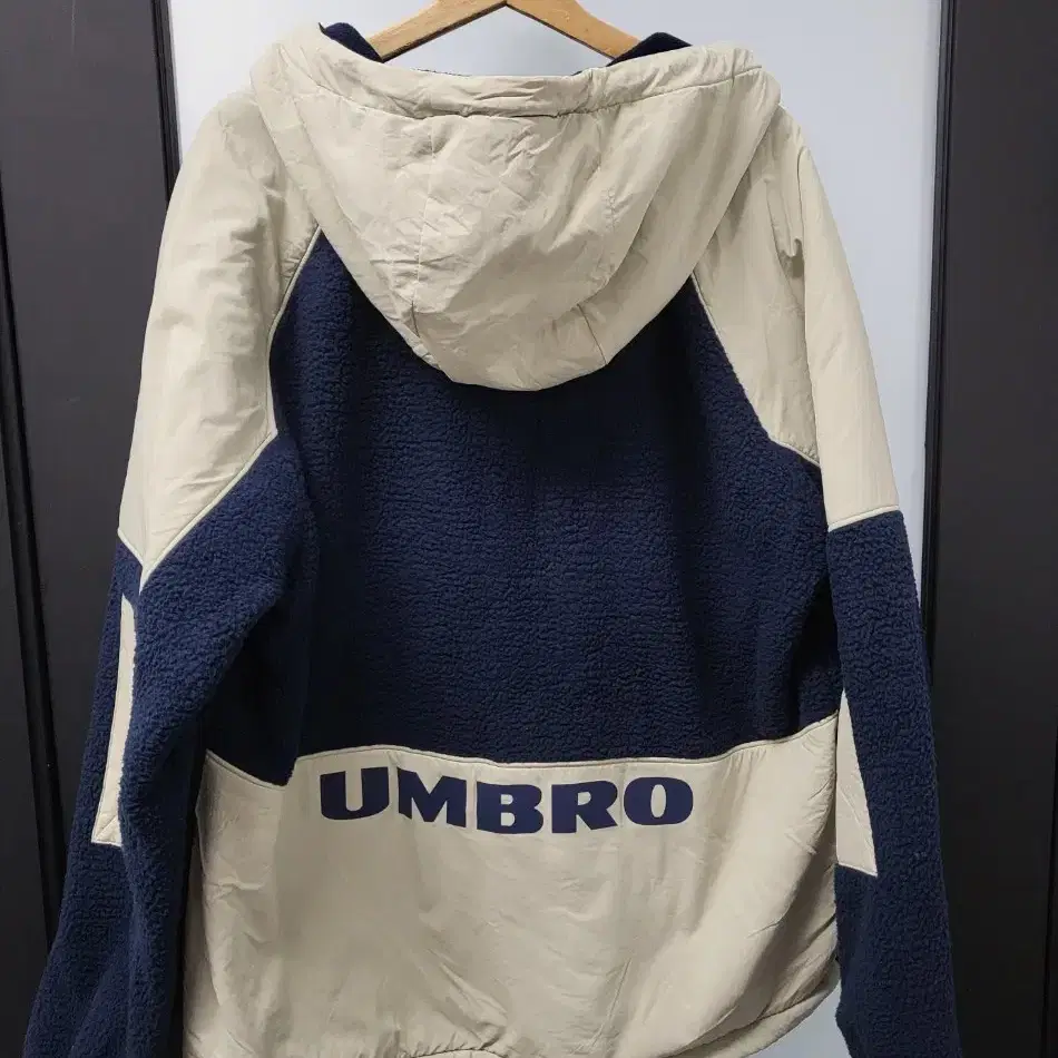 엄브로 umbro 안감플리스 후드점퍼 105