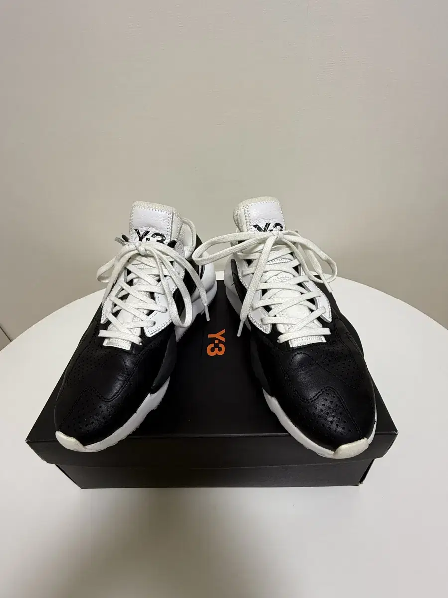 y-3 카이와(아디다스) 검흰 245-250사이즈