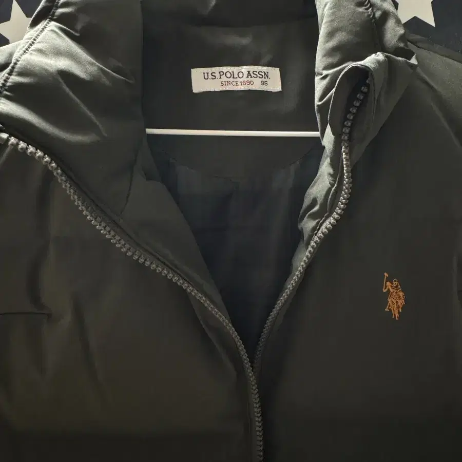 US POLO ASSN 덕다운 패딩조끼 95 카키