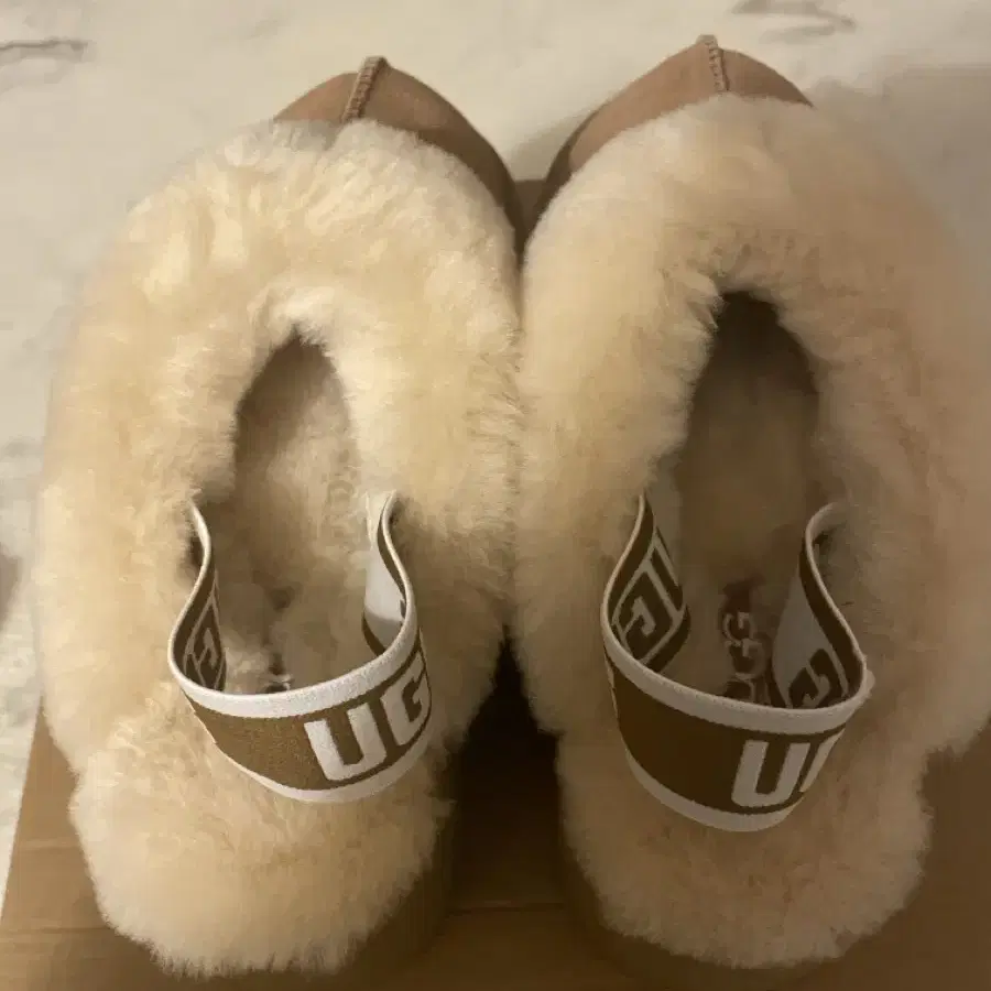 UGG 키높이 밴딩슬리퍼 220-225