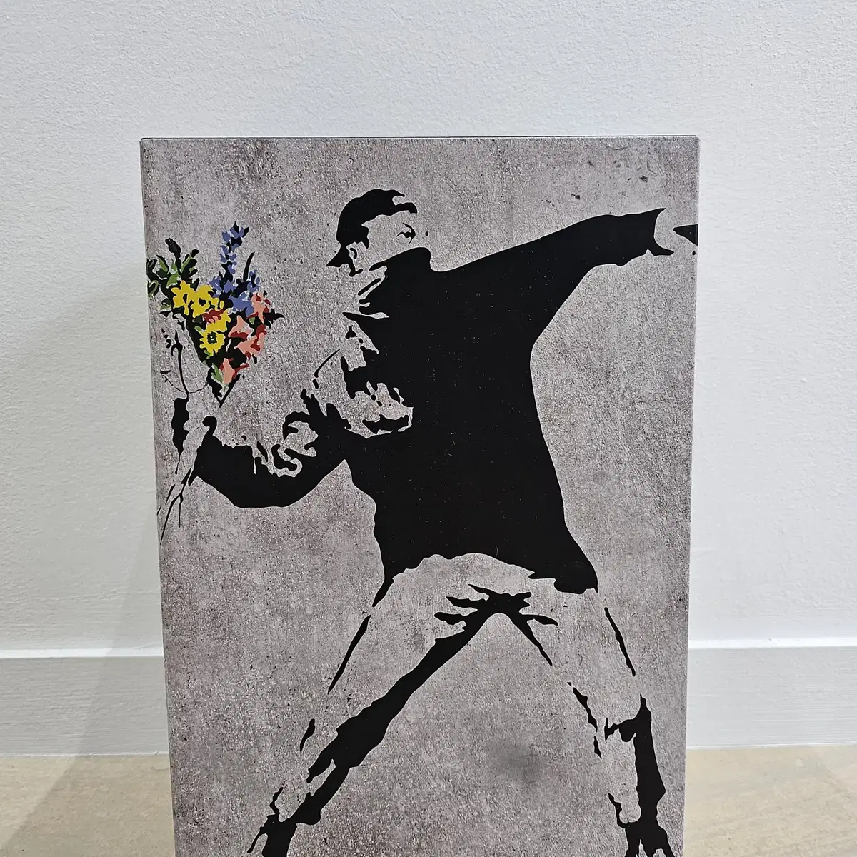 뱅크시 베어브릭 400% 100% Flower Bomber Banksy