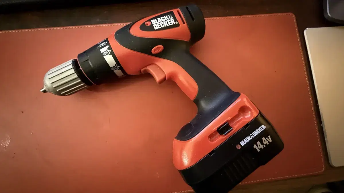 Black&Decker sx4520 무선드릴