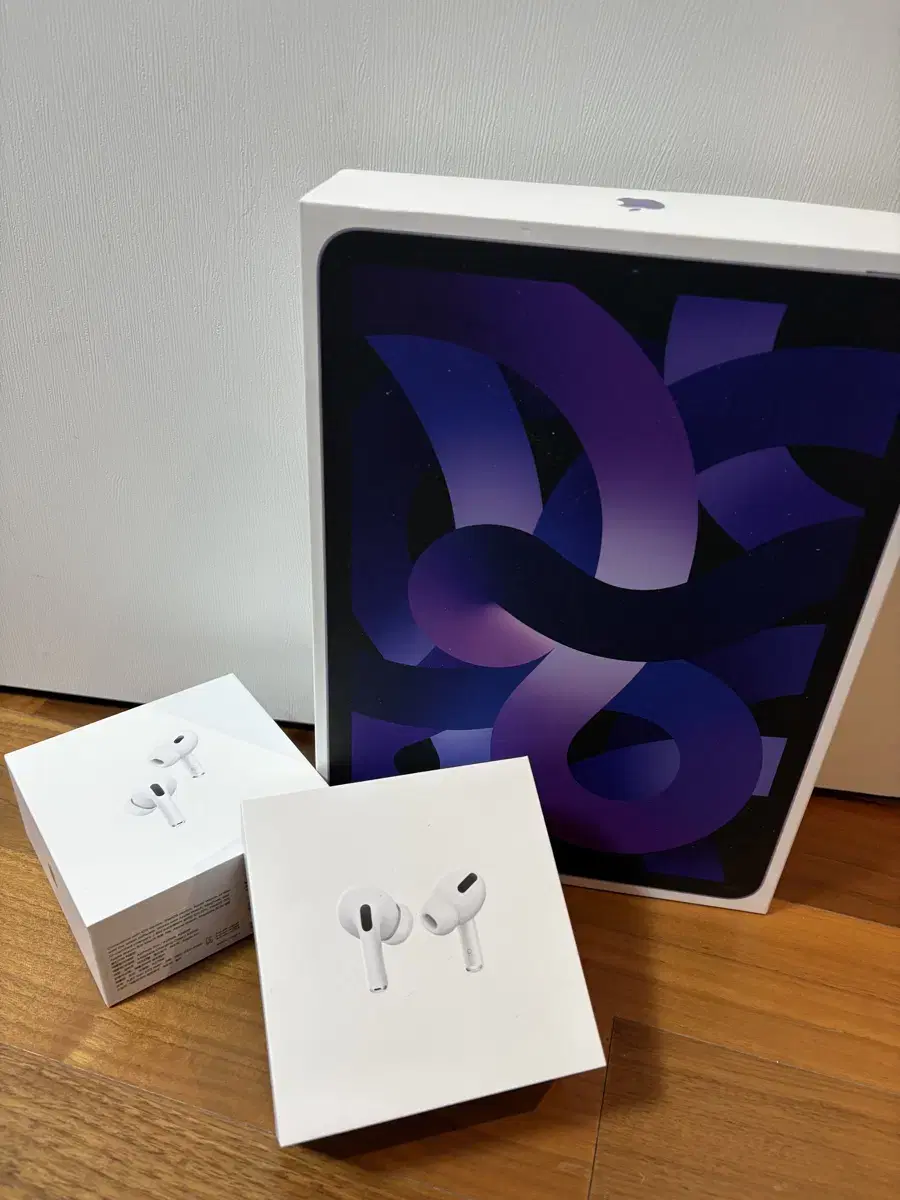 Sell only Apple product boxes (don't scam me! Only for events)