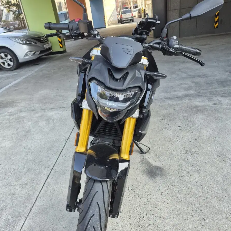 bmw g310r 신차급