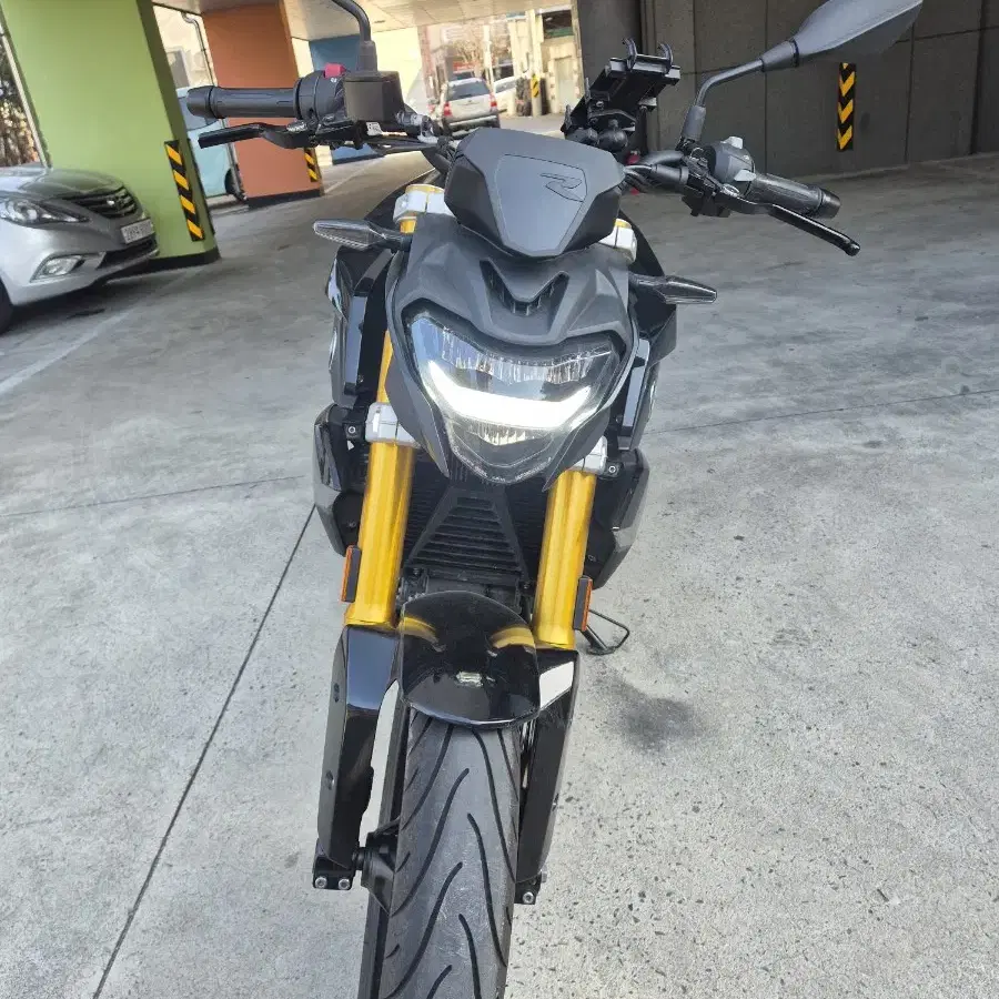 bmw g310r 신차급