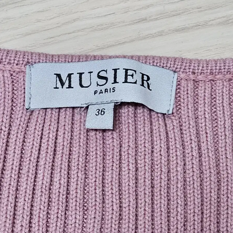 MUSIER PARIS 뮤지에 파리 Carla Cardigan