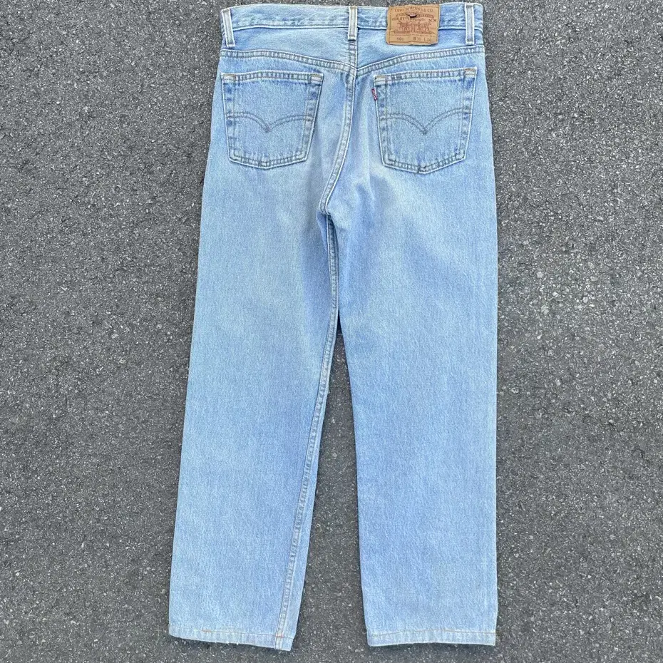 90s Levis 501 (W30 L34 )