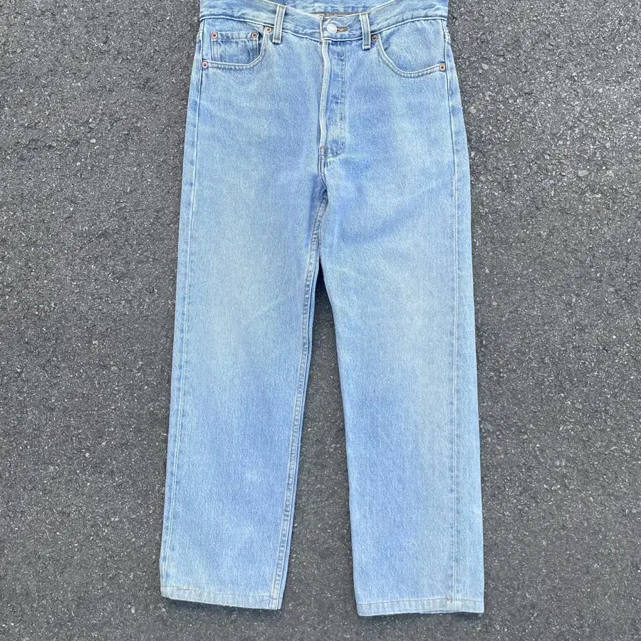 90s Levis 501 (W30 L34 )