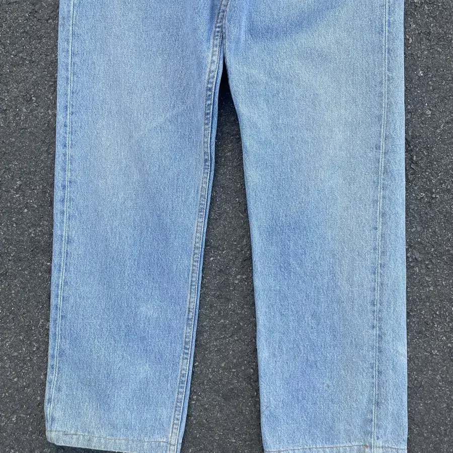 90s Levis 501 (W30 L34 )