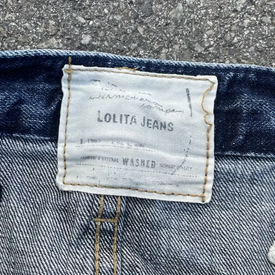 LOLITA jean Denim Pants