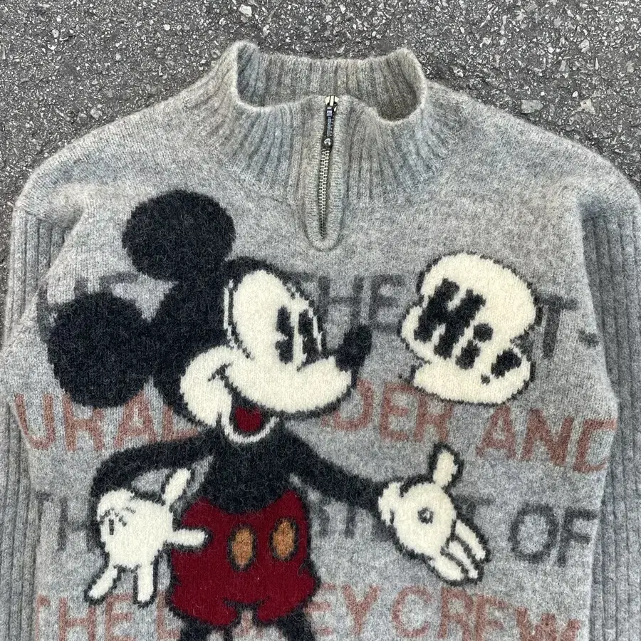 90s Mickey Mouse Kint