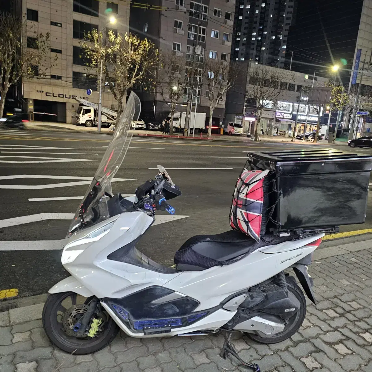 Pcx125 19년 3만km 125만원 판매합니다!! (Nmax