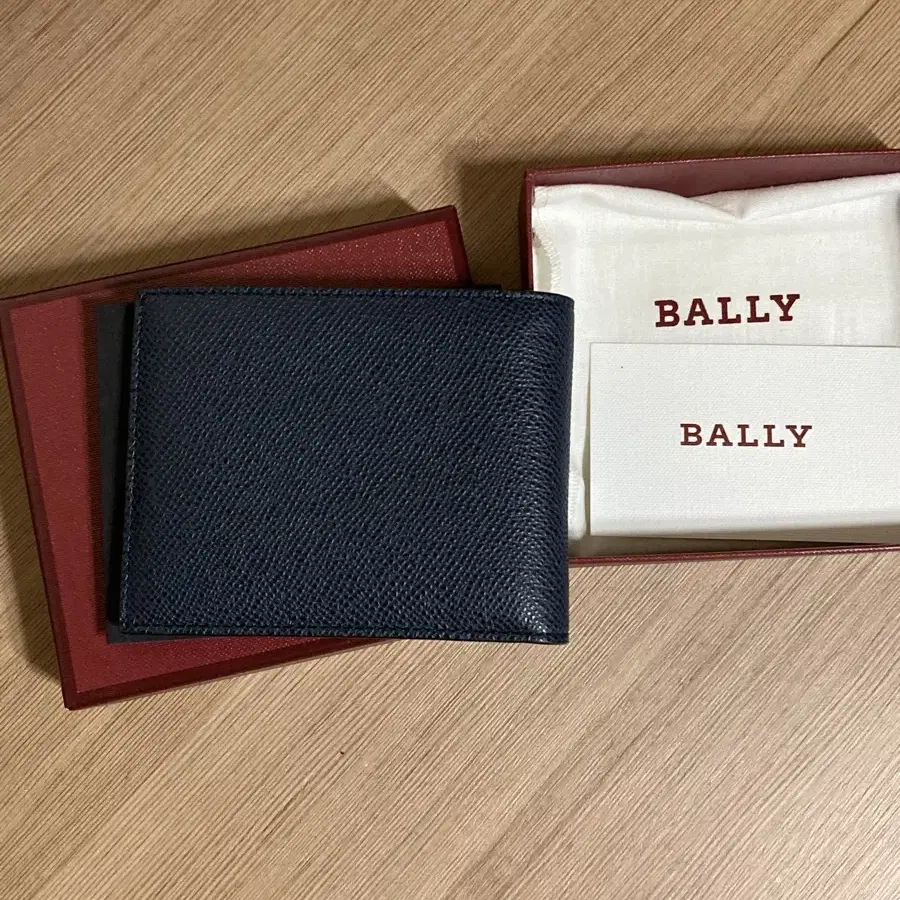 새상품) 발리 Bally 남성 반지갑