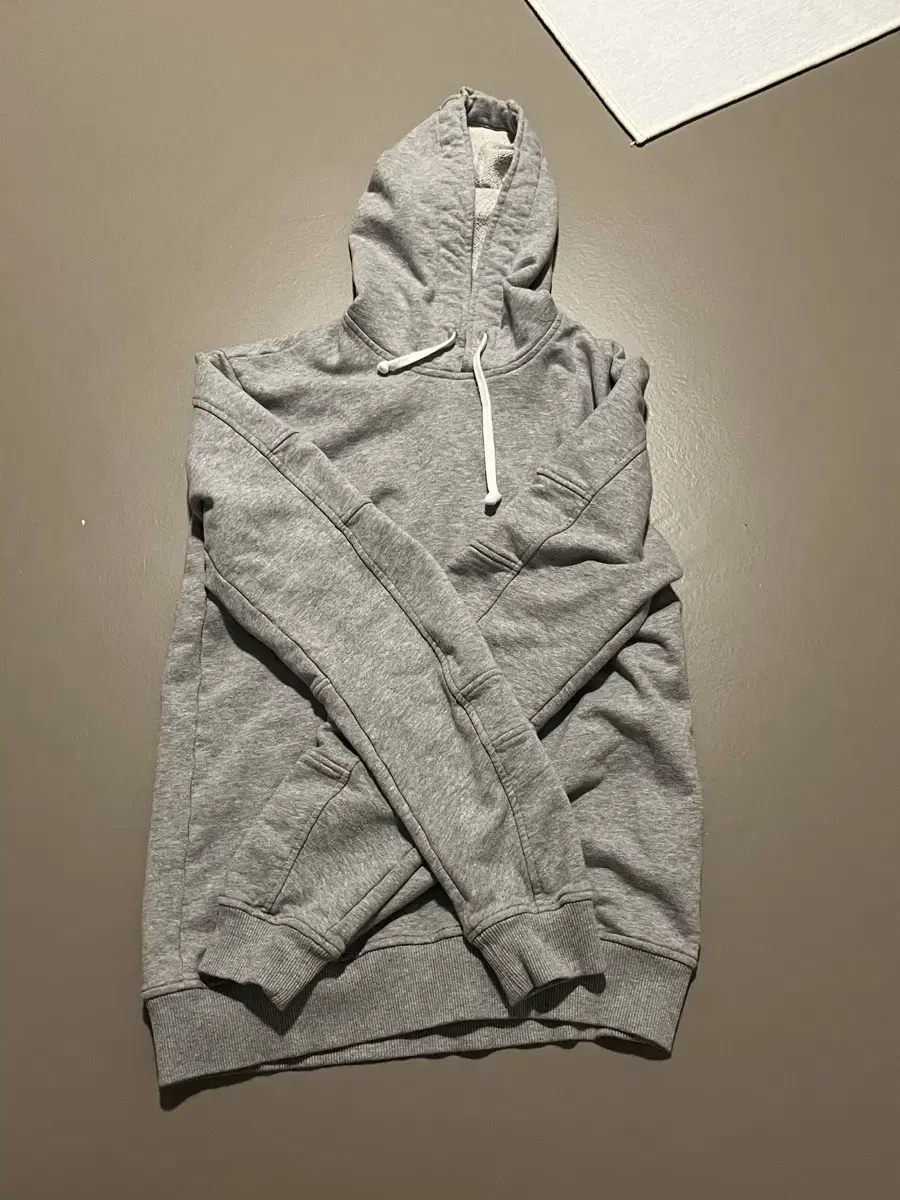 L) Comme des Garçons shirt hoodie