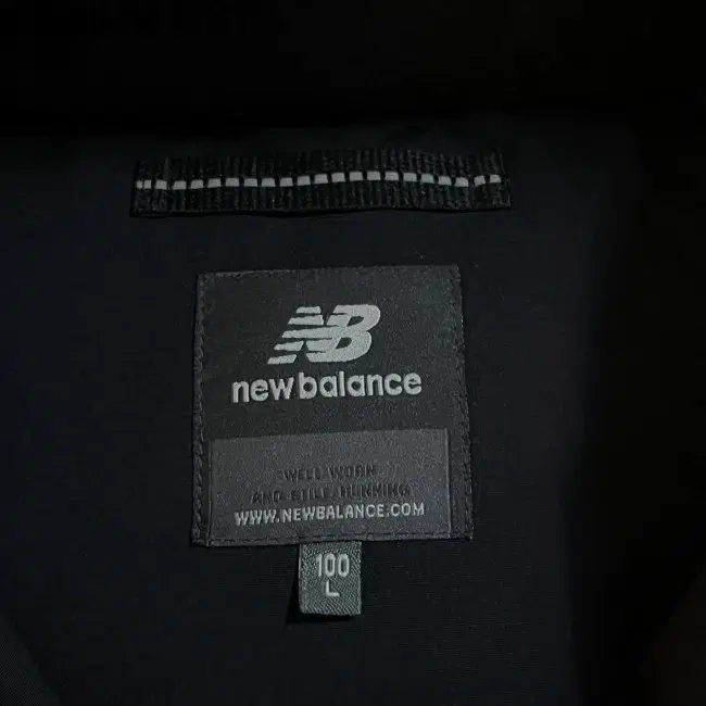 L NEW BALANCE JUMPER 뉴발란스 패딩 점퍼