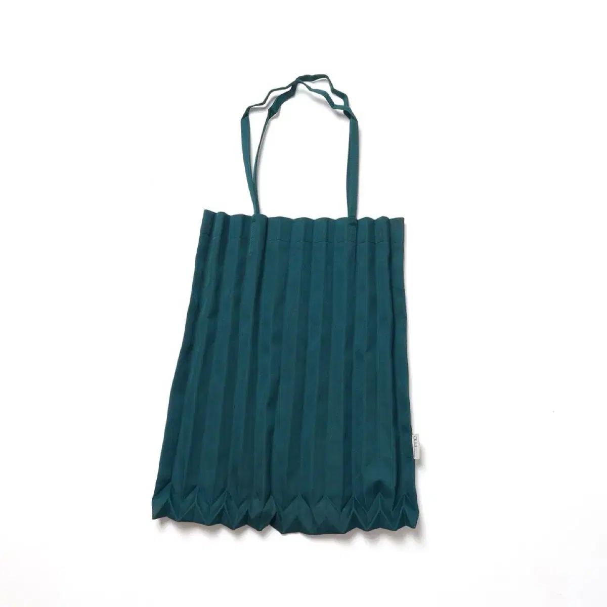 me ISSEY MIYAKE Pleats Bag