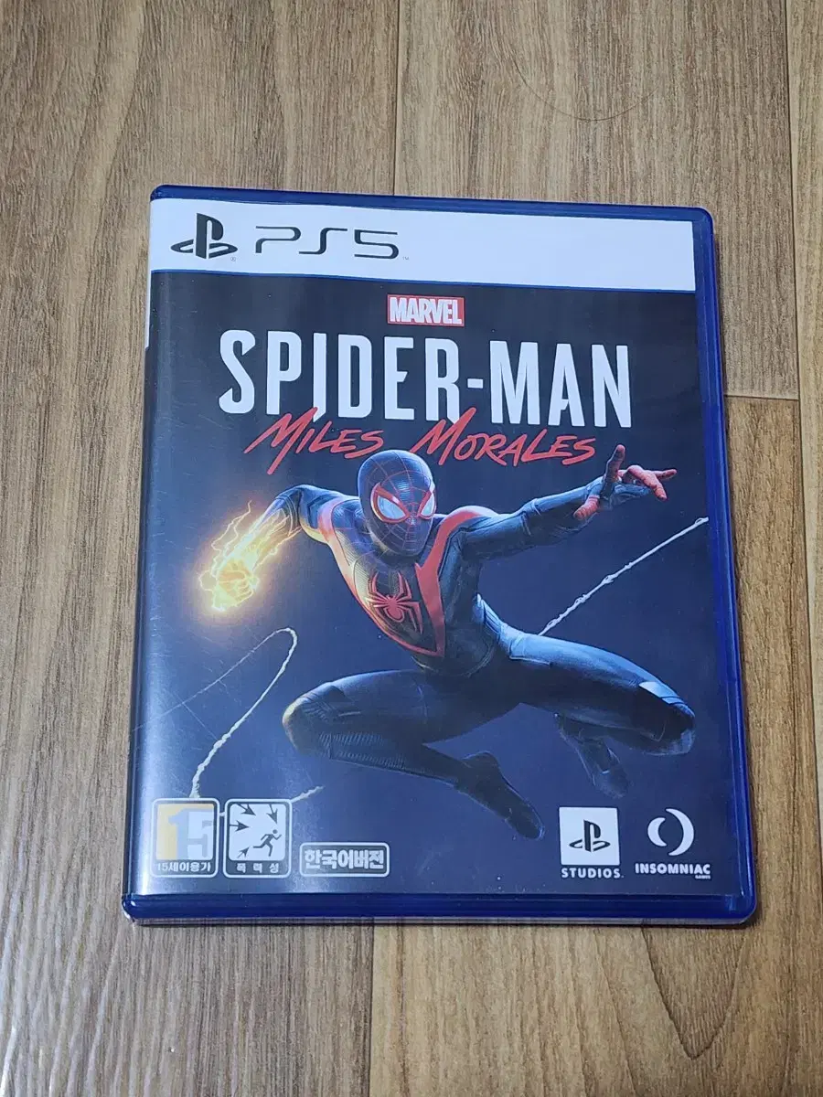 PS4 스파이더맨 마일스 모랄레스 게임 CD 팝니다