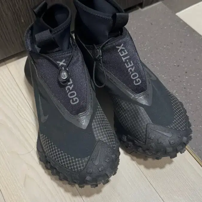 나이키 ACG Mountain Fly Gore-Tex Black 260