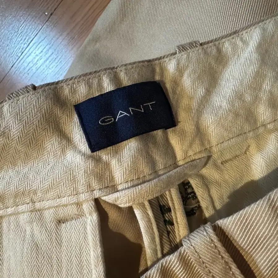 GANT 남성 자수 치노팬츠