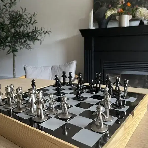 umbra Buddy chess set 체스 세트