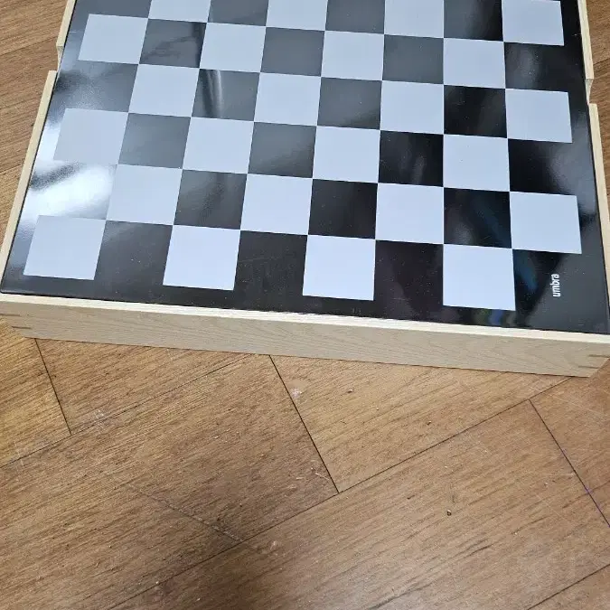 umbra Buddy chess set 체스 세트