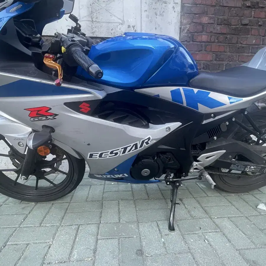 gsxr125 21년식 스페셜 카울 판매합니다